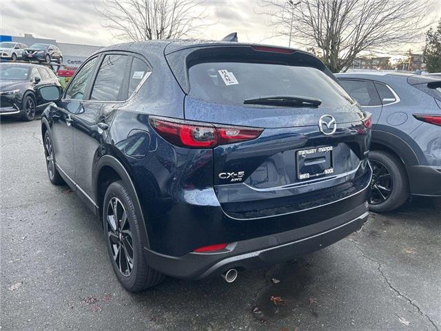 2025 Mazda CX-5  (Stk: 719788) in Surrey - Image 3 of 5