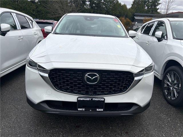 2025 Mazda CX-5  (Stk: 791779) in Surrey - Image 2 of 5