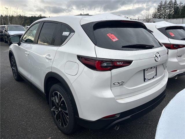 2025 Mazda CX-5  (Stk: 791779) in Surrey - Image 3 of 5