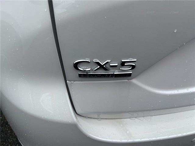 2025 Mazda CX-5 Signature (Stk: 792195) in Surrey - Image 4 of 5