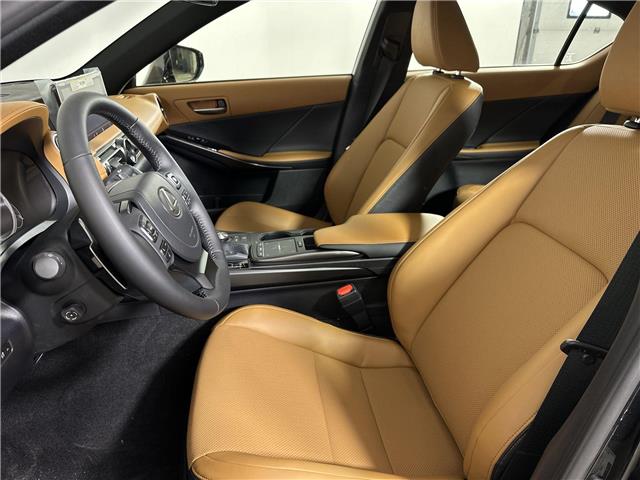 2025 Lexus IS 300 Base (Stk: 15105341) in Richmond Hill - Image 13 of 21
