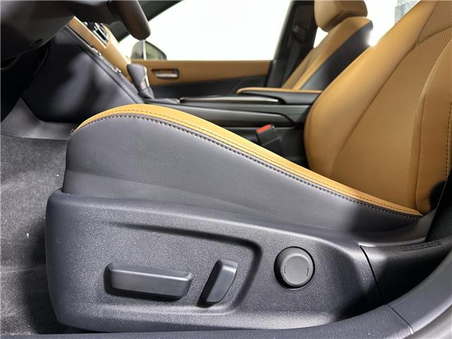 2025 Lexus IS 300 Base (Stk: 15105341) in Richmond Hill - Image 14 of 21