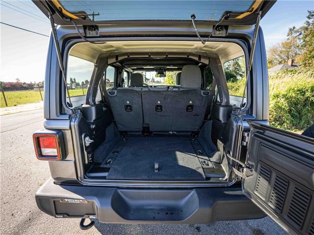 2024 Jeep Wrangler Sport (Stk: R177615A) in Surrey - Image 25 of 27