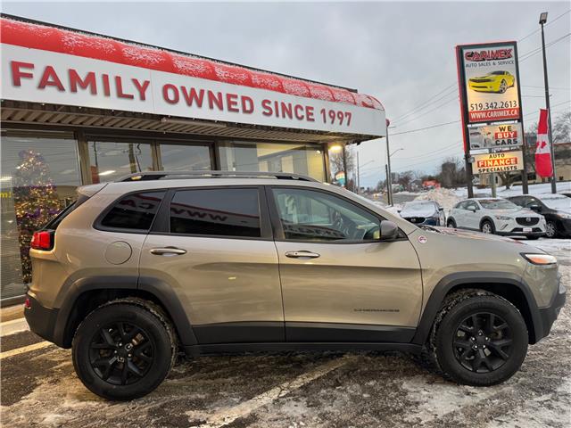 2016 Jeep Cherokee Trailhawk (Stk: 2511629) in Waterloo - Image 6 of 22