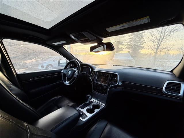 2016 Jeep Grand Cherokee Overland (Stk: 4556C) in Calgary - Image 9 of 19