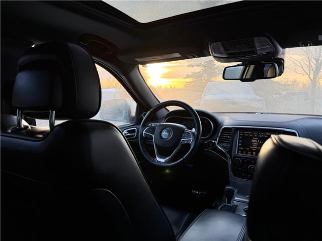 2016 Jeep Grand Cherokee Overland (Stk: 4556C) in Calgary - Image 17 of 19