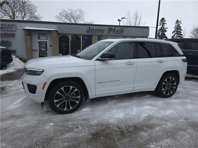 2022 Jeep Grand Cherokee Overland (Stk: 25033A) in New Hamburg - Image 1 of 20
