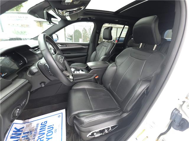 2022 Jeep Grand Cherokee Overland (Stk: 25033A) in New Hamburg - Image 9 of 20