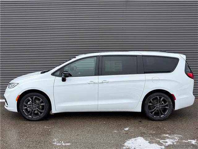 2026 Chrysler Pacifica Select (Stk: 26092) in London - Image 3 of 33