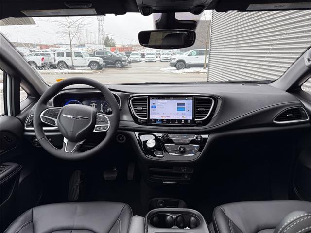 2026 Chrysler Pacifica Select (Stk: 26092) in London - Image 18 of 33