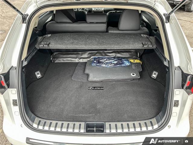 2019 Lexus NX 300 Base (Stk: J0H2714) in Hamilton - Image 8 of 21