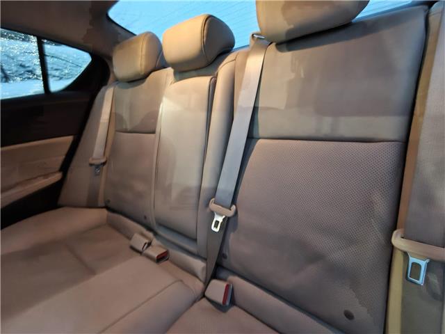 2016 Acura ILX Base in Ottawa - Image 4 of 9