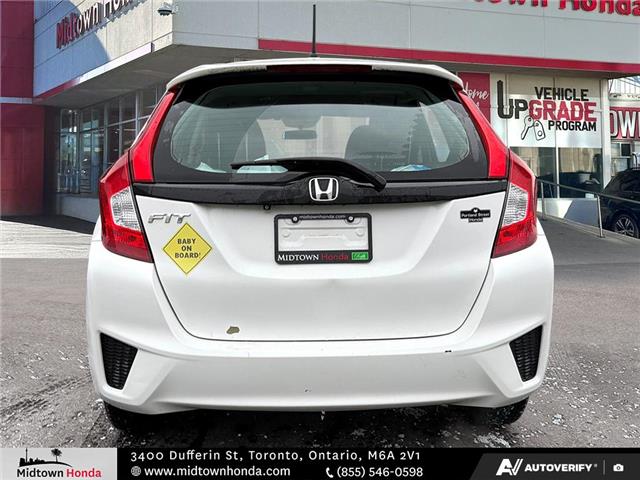 2015 Honda Fit LX (Stk: P19620) in North York - Image 9 of 26