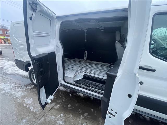 2017 Ford Transit-250 Base (Stk: FA92612) in Scarborough - Image 5 of 16