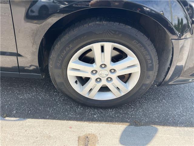 2013 Dodge Grand Caravan Crew (Stk: D616312) in Scarborough - Image 4 of 23