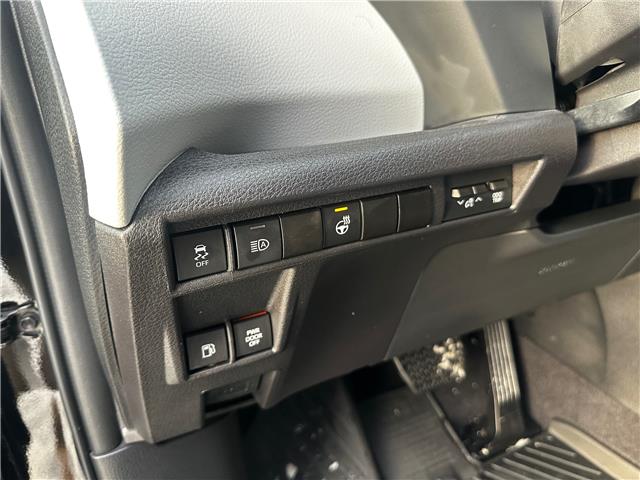 2025 Toyota Sienna XLE 8-Passenger (Stk: 2537781) in Regina - Image 9 of 20