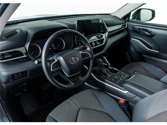 2024 Toyota Highlander LE (Stk: TU0229) in Calgary - Image 13 of 25