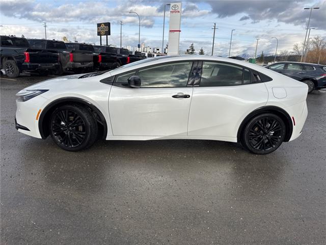 2026 Toyota Prius Plug-In Hybrid XSE (Stk: 3067052) in Cranbrook - Image 2 of 22