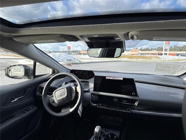 2026 Toyota Prius Plug-In Hybrid XSE (Stk: 3067052) in Cranbrook - Image 10 of 22