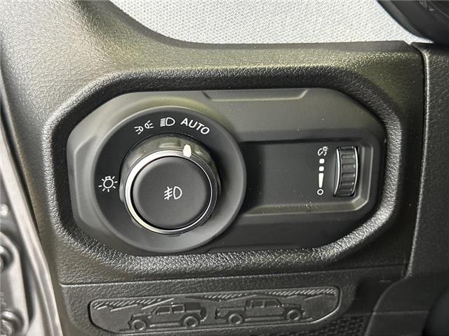 2026 Jeep Wrangler Sport (Stk: 26-0036) in Toronto - Image 17 of 19