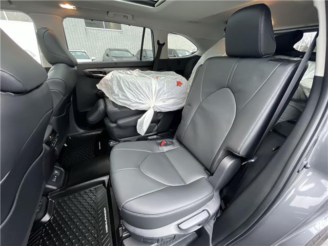 2025 Toyota Highlander Hybrid Limited (Stk: 12107786A) in Concord - Image 30 of 50