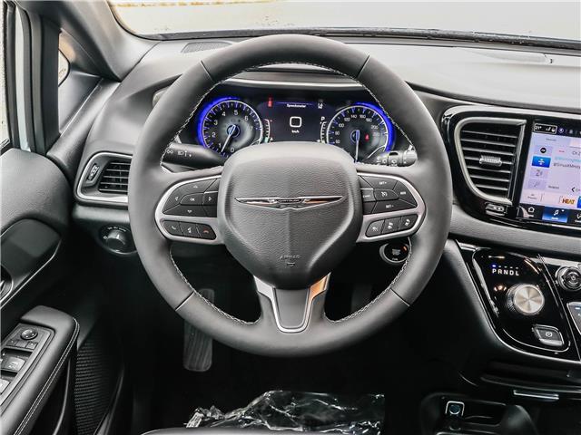 2026 Chrysler Grand Caravan SXT (Stk: 15-26018) in London - Image 3 of 31