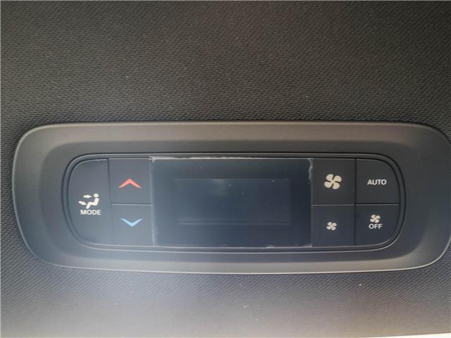 2026 Chrysler Grand Caravan SXT (Stk: 15-26018) in London - Image 15 of 31