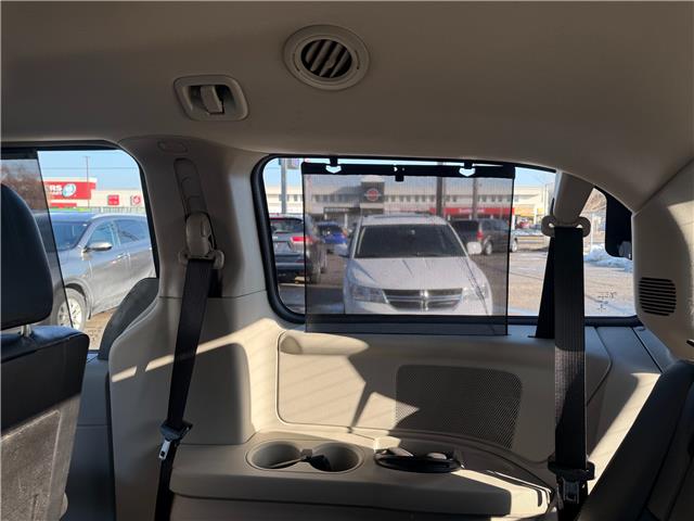 2015 Chrysler Town & Country Touring-L (Stk: 5982B) in Sarnia - Image 18 of 18