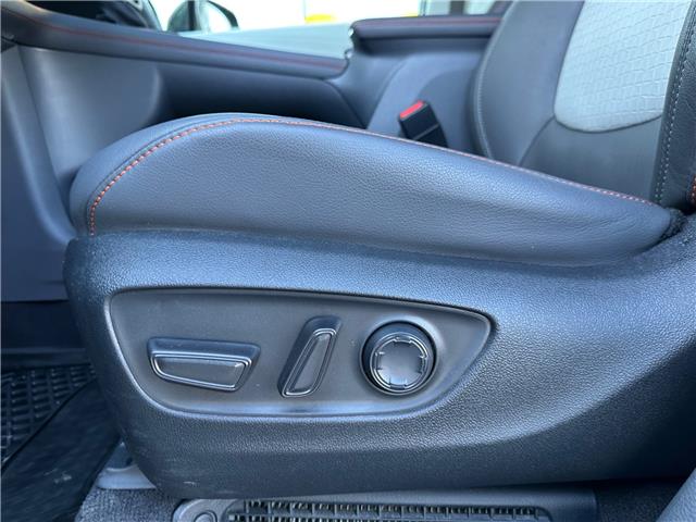 2023 Toyota Sienna XSE 7-Passenger (Stk: W6945A) in Cobourg - Image 24 of 29