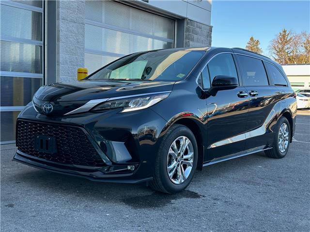 2023 Toyota Sienna XSE 7-Passenger (Stk: W6945A) in Cobourg - Image 1 of 29