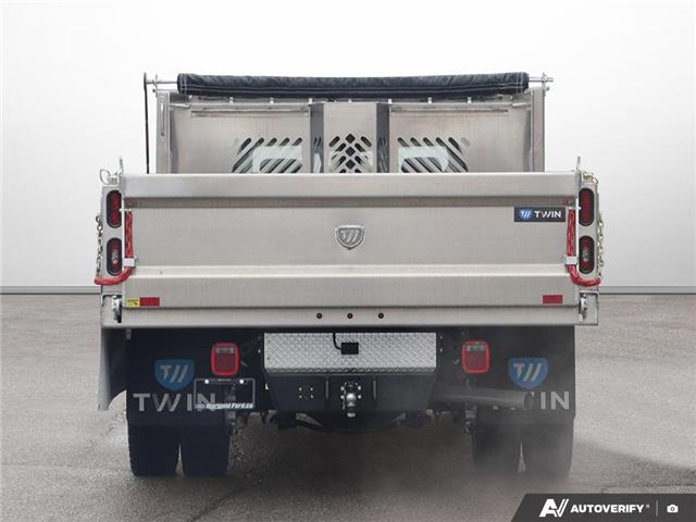 2026 Ford F-600 Chassis XL (Stk: 6-26CV0128) in Whitby - Image 5 of 28