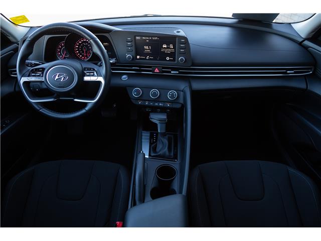 2023 Hyundai Elantra Preferred (Stk: U10965) in London - Image 11 of 33