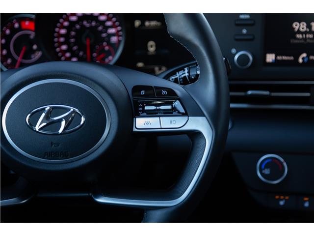 2023 Hyundai Elantra Preferred (Stk: U10965) in London - Image 17 of 33