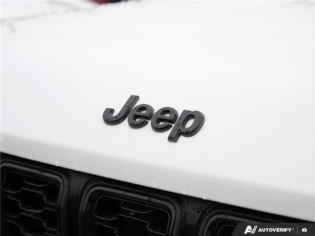 2025 Jeep Grand Cherokee Laredo (Stk: 105307A) in St. Thomas - Image 9 of 27