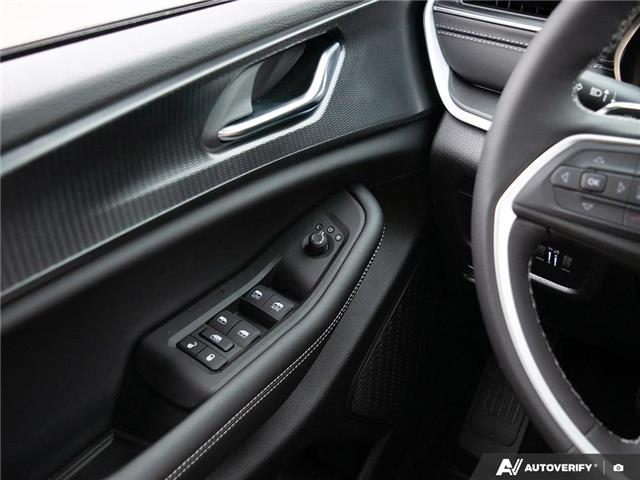 2025 Jeep Grand Cherokee Laredo (Stk: 105307A) in St. Thomas - Image 17 of 27