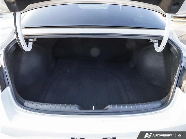 2023 Hyundai Elantra Preferred (Stk: 113007) in London - Image 11 of 26