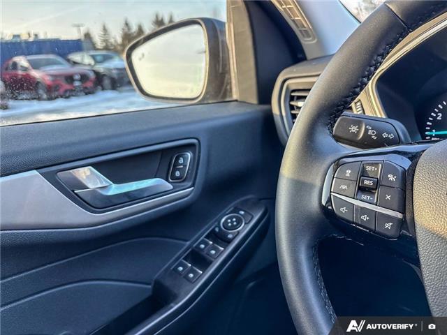2022 Ford Escape SEL (Stk: 164490) in London - Image 17 of 26