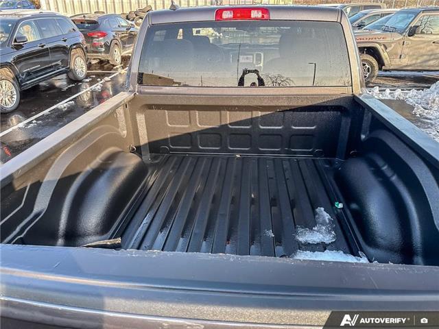 2023 RAM 1500 Classic SLT (Stk: 164699) in London - Image 10 of 18
