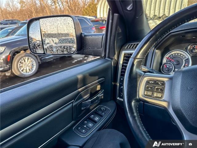 2023 RAM 1500 Classic SLT (Stk: 164699) in London - Image 15 of 18