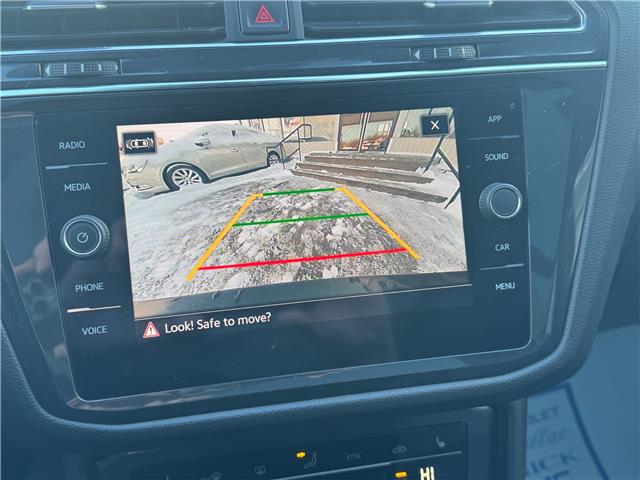 2022 Volkswagen Tiguan Comfortline R-Line Black Edition (Stk: 25-108-1) in Pembroke - Image 20 of 23