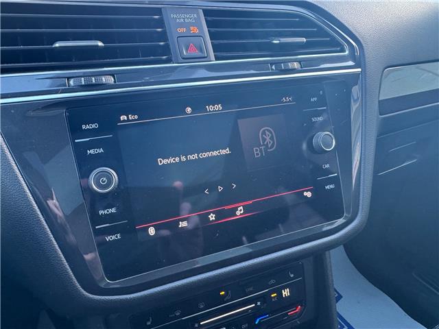 2022 Volkswagen Tiguan Comfortline R-Line Black Edition (Stk: 25-108-1) in Pembroke - Image 21 of 23