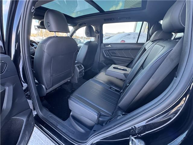 2022 Volkswagen Tiguan Comfortline R-Line Black Edition (Stk: 25-108-1) in Pembroke - Image 16 of 23