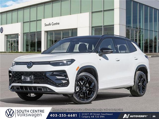 2026 Volkswagen Tiguan Comfortline R-Line Black Edition (Stk: PG1561) in Calgary - Image 1 of 26