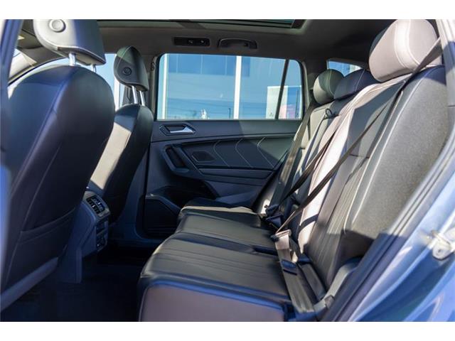 2022 Volkswagen Tiguan Comfortline R-Line Black Edition (Stk: V25461) in Waterloo - Image 10 of 20