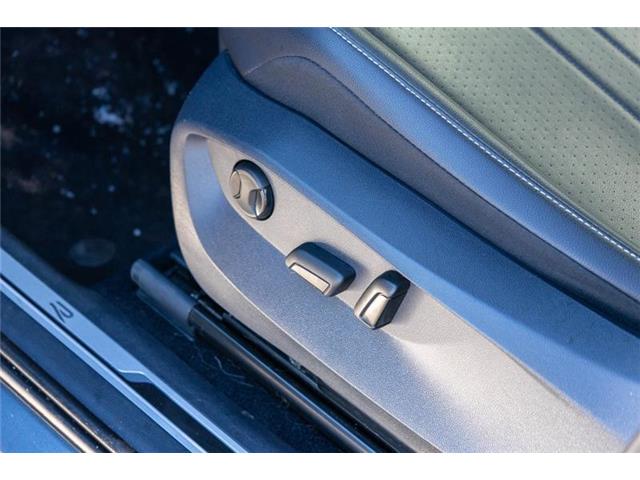 2022 Volkswagen Tiguan Comfortline R-Line Black Edition (Stk: V25461) in Waterloo - Image 19 of 20