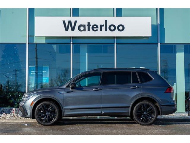 2022 Volkswagen Tiguan Comfortline R-Line Black Edition (Stk: V25461) in Waterloo - Image 5 of 20