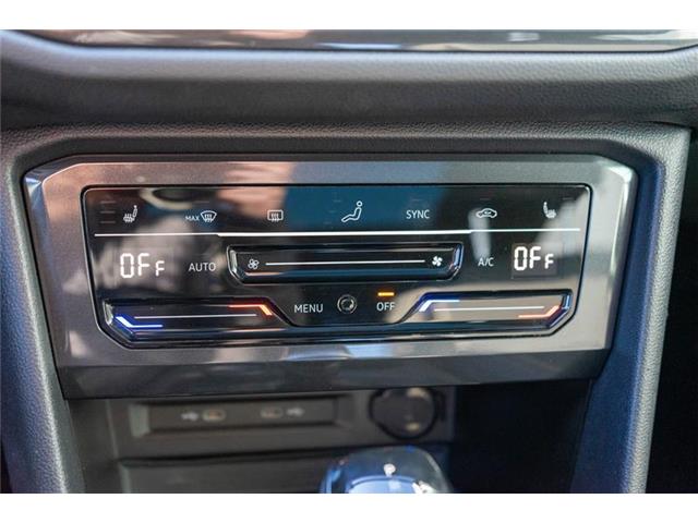 2022 Volkswagen Tiguan Comfortline R-Line Black Edition (Stk: V25461) in Waterloo - Image 17 of 20