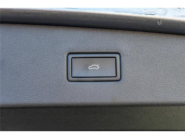 2022 Volkswagen Tiguan Comfortline R-Line Black Edition (Stk: V25461) in Waterloo - Image 9 of 20