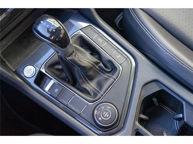 2022 Volkswagen Tiguan Comfortline R-Line Black Edition (Stk: V25461) in Waterloo - Image 18 of 20