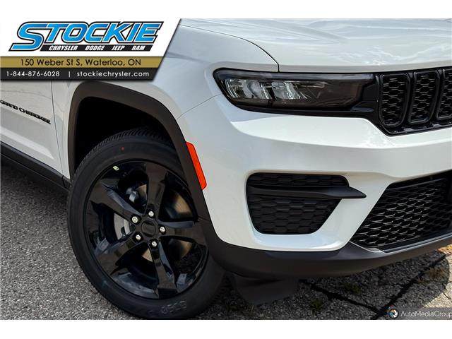 2025 Jeep Grand Cherokee Laredo (Stk: 45723) in Waterloo - Image 2 of 20